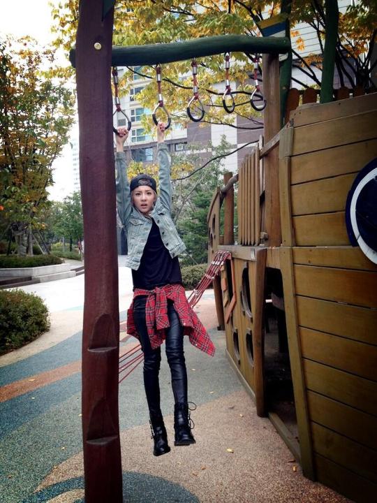 BXuU6ZKCIAEjB2u.jpg large