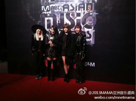 BZq4NhxCMAE_oze.jpg-large