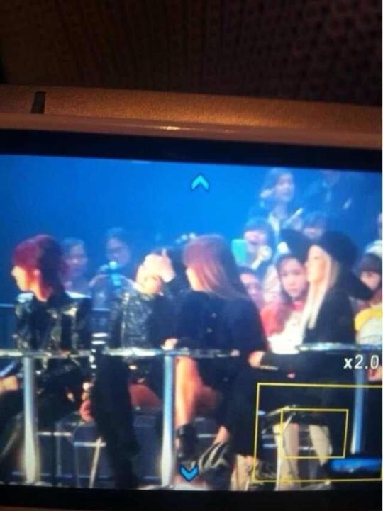 BZq9nTaCAAAJLgt.jpg-large