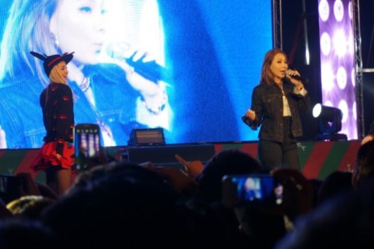 fantaken-xmasmegaparty-2ne1-3