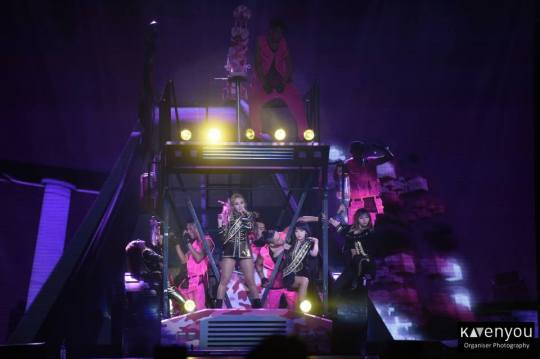 1001596_739989249364763_553836249_n