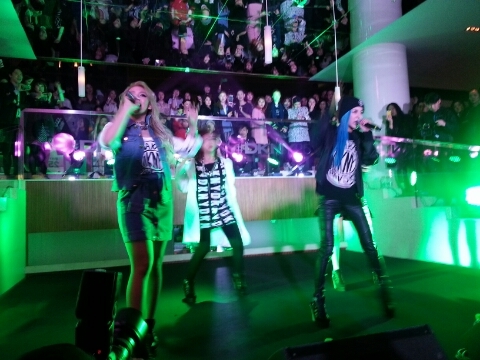 1395933321951_20140327_214847