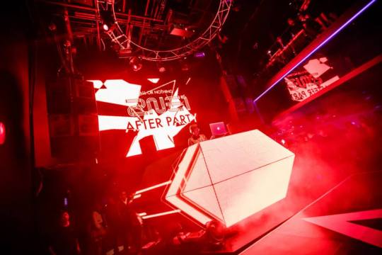 1656011_220806991451565_447964590_n