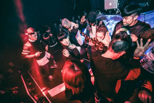 1656122_220807108118220_1284213194_n