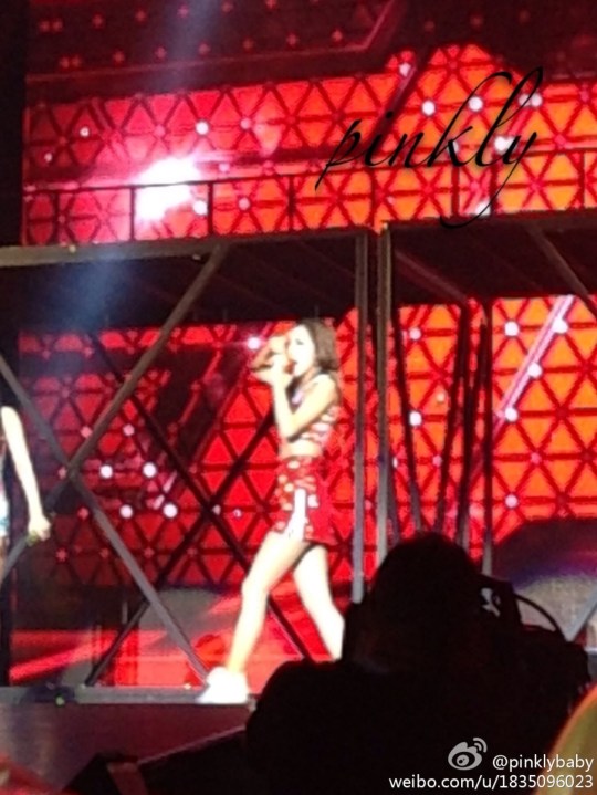 6d6157d7jw1eeoznaz62vj20xc18gdpm