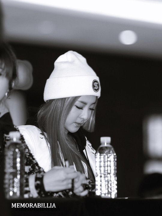 Dara Fansign 2