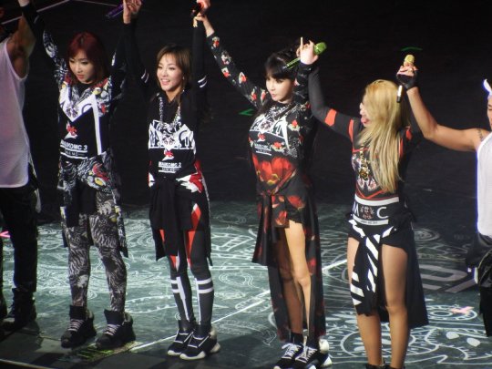 005wd5O6gw1efm4ricfxtj31kw16onau