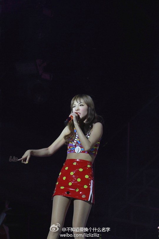 64c23595tw1efn6m7wnl8j20m80xctdv