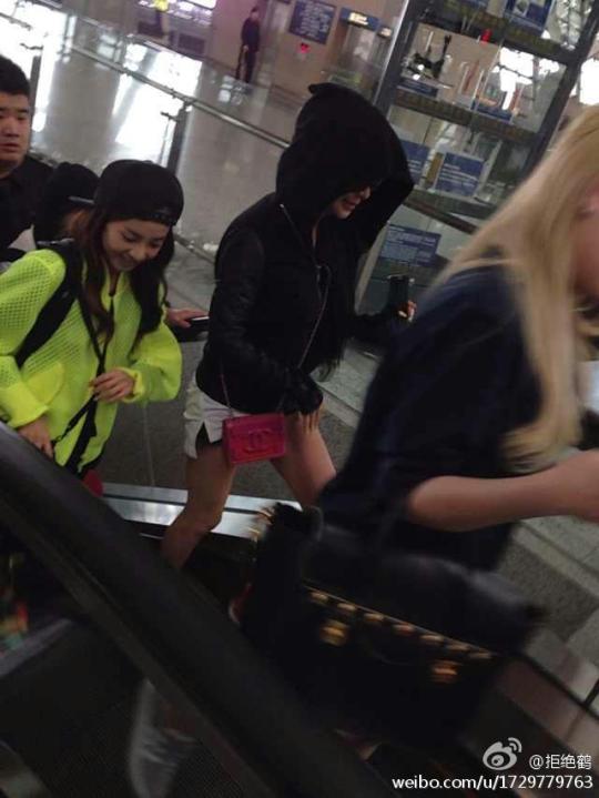 671a5833jw1efef1atix8j20hs0npq41