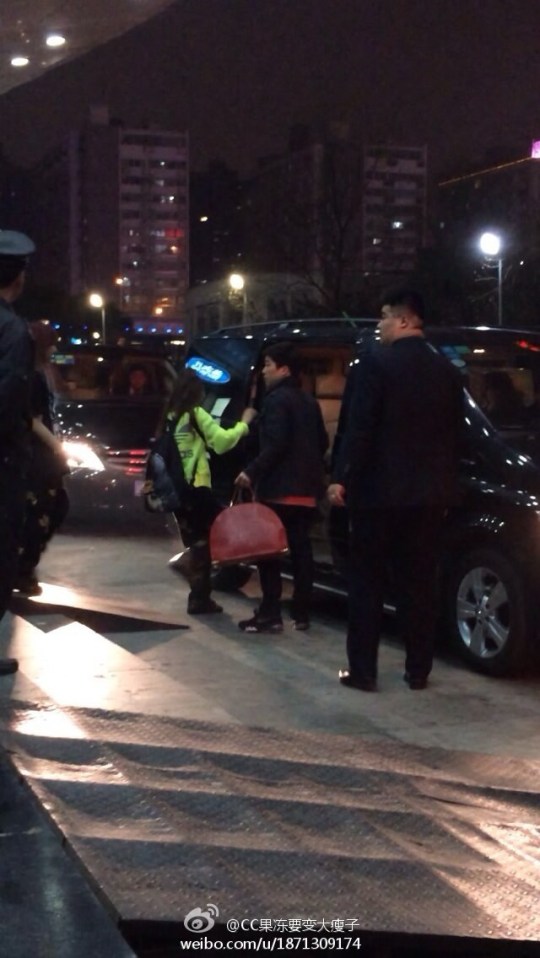 6a2bfb0djw1efc13zdik6j218g0p0gnp