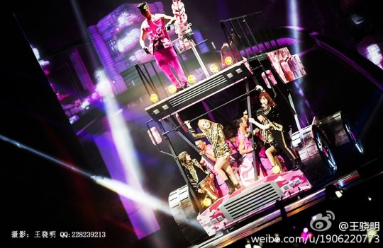 719e9ee5tw1eflbul3b8sj20oo0g2jx5