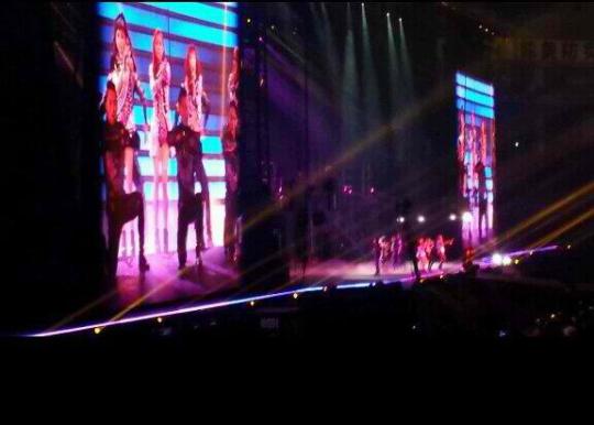 2ne1-yg-family-co(1)