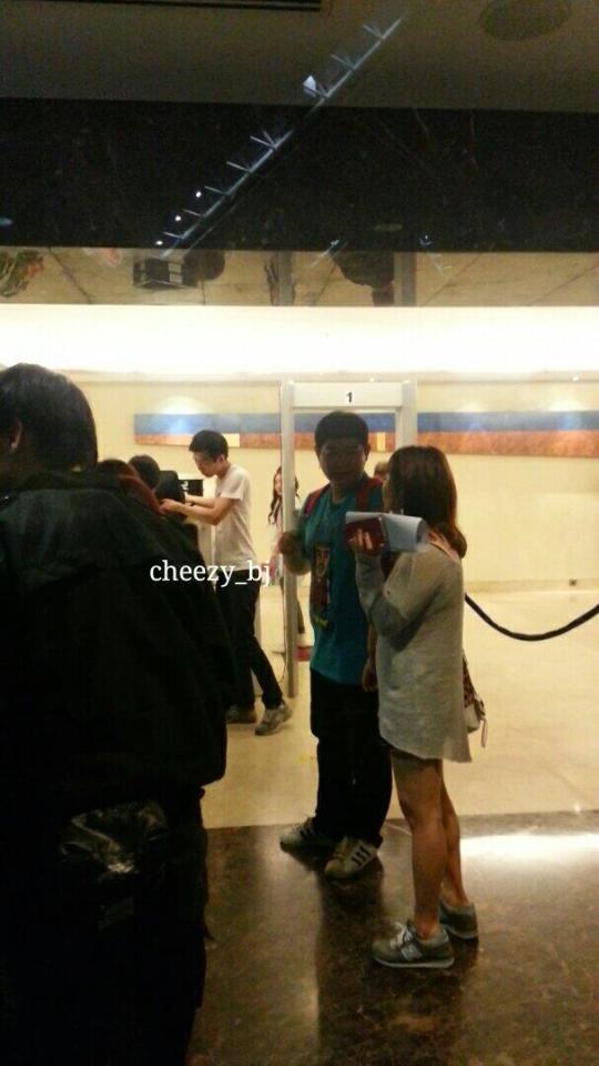 BogBErEIUAAf8Pd.jpg large