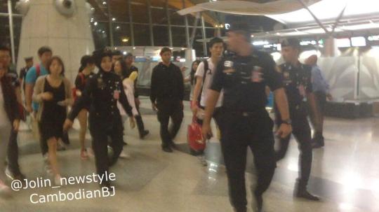 Boglp5tIAAIBFEl.jpg large