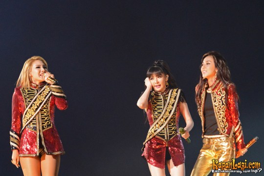 2ne1-032