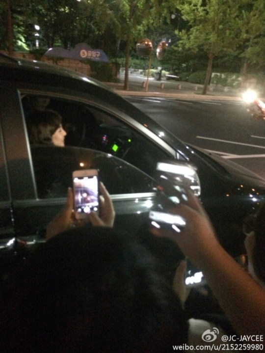 8048e18cjw1egwoqg69k8j20xc18gn9d