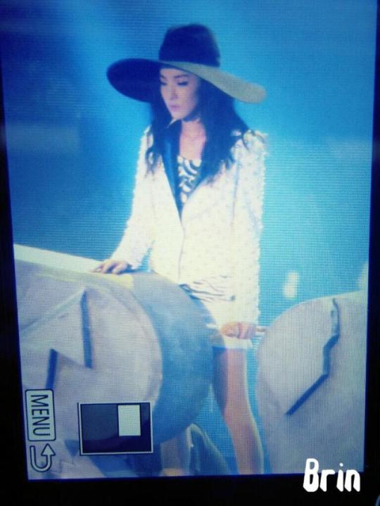 2ne1-aon-in-kobe-2-dara