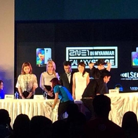 2ne1-press-conference-in-myanmar-9