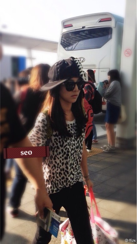 6763c61bjw1ejucww7trxj20ht0vktcl