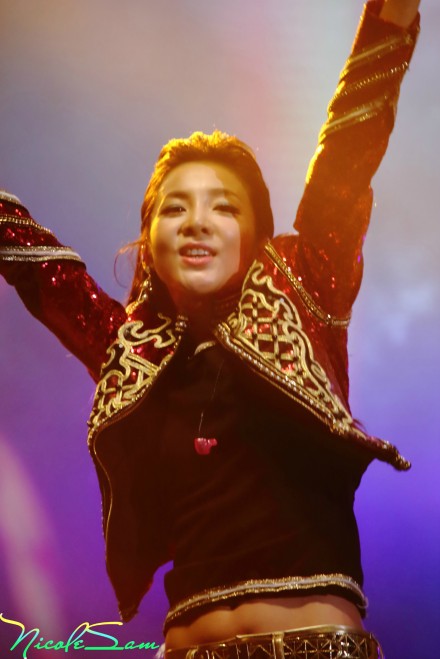 675a5a99gw1ekmde81hvyj21ab1xgtms