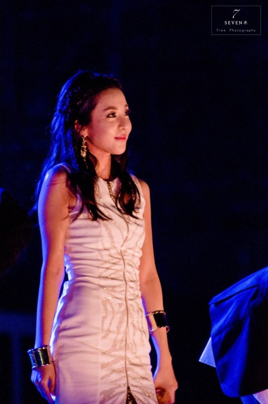 69af256cjw1ejy0s5nrxaj20tj18g49d