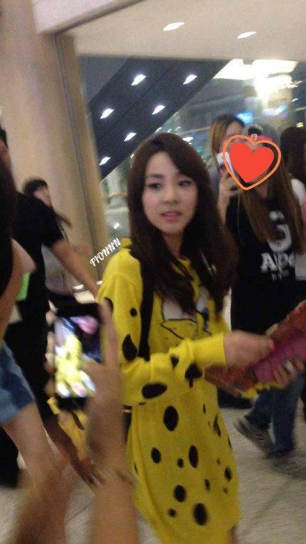 6d9a66bfjw1ejw3twyu1rj20hs0vkjwb