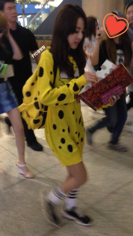 6d9a66bfjw1ejw3u441rsj20hs0vk0y3