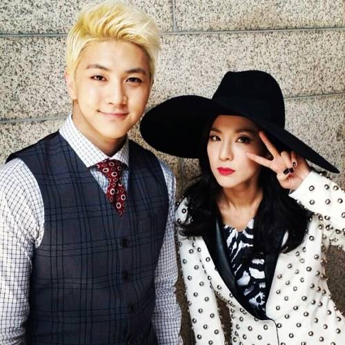 37558_dara-and-her-brother-thunder