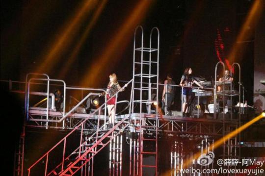 6ba9adefjw1elgwq0okp6j218g0tm7b0