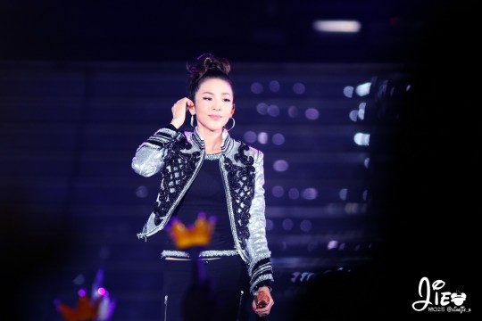 9f4638f7jw1elrxbu2cjxj215o0rsgr0