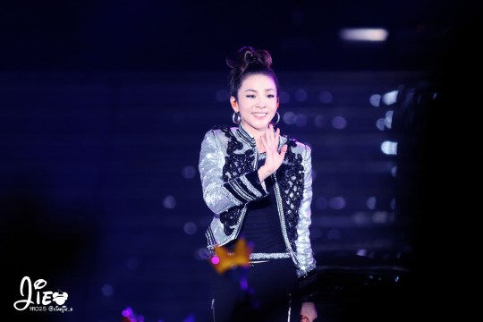 9f4638f7jw1elrxcxch9rj215o0rsdko