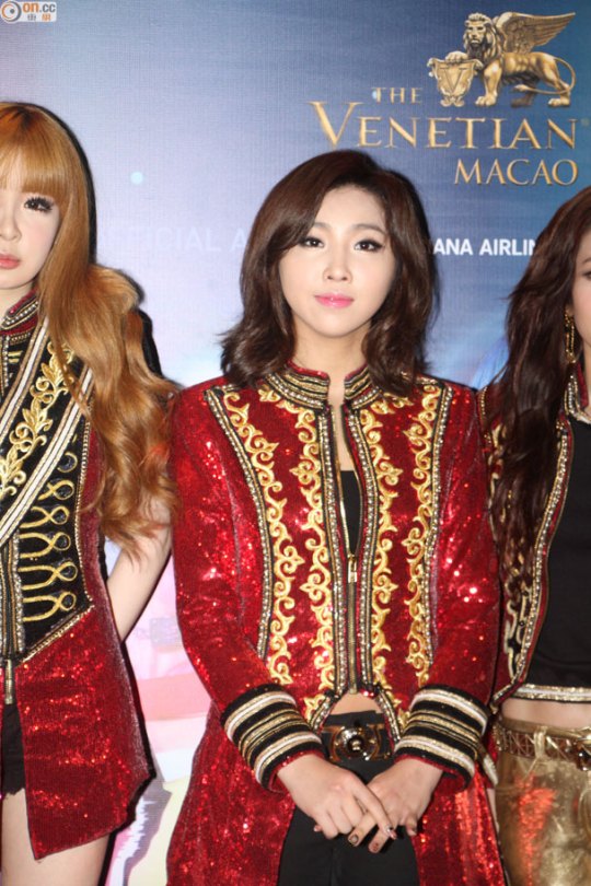 bkn-20141018105649664-1018_00862_001_05p