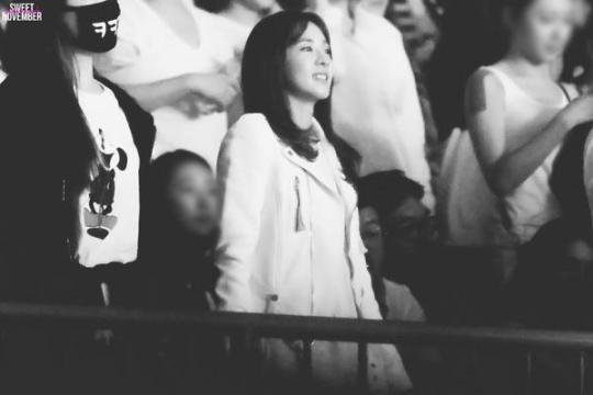 150425-bigbang-concert-d-1-dara-1