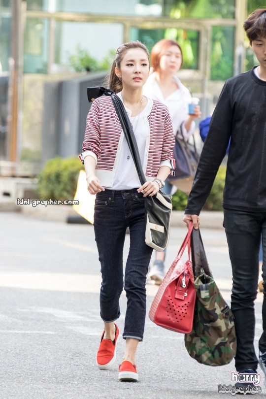 267C963E5546A2010E2544