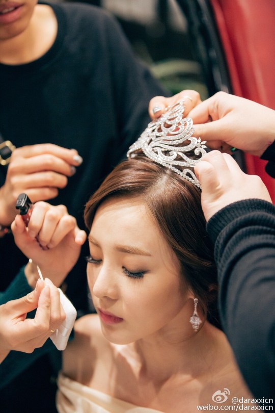 005ZvdSDgw1exnx0dlfrfj30tm18g4aa