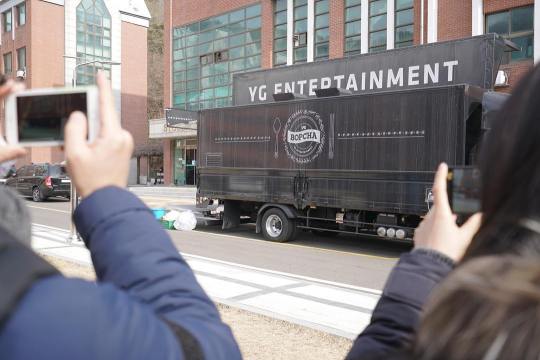 12545531_1064999503531053_1258211071_n