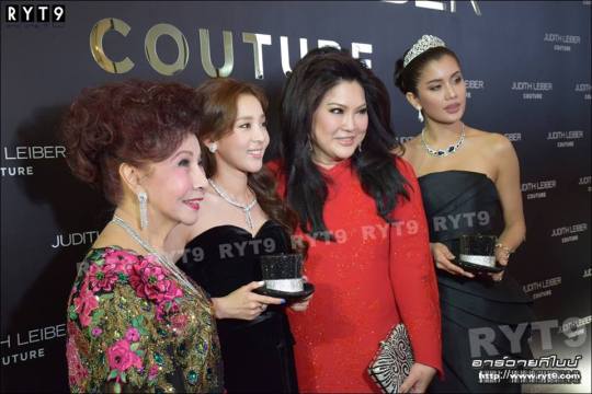 13528861_924078454368425_8473242033360023382_n