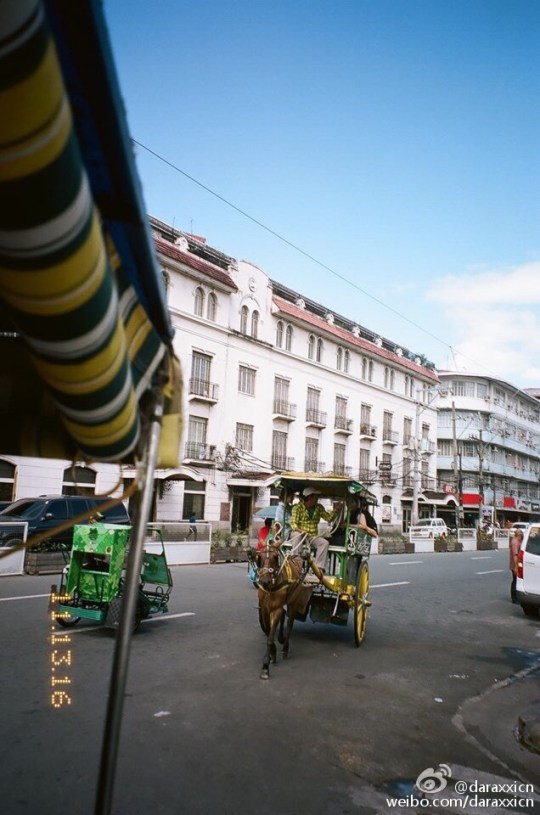 005zvdsdgw1f9tbah4n1aj30ho0qoade