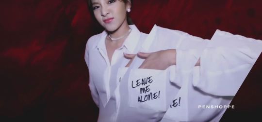 sandara-park-and-mario-maurer-holiday-2016-youtube-1080p-mp4_000010166