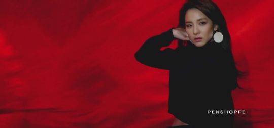 sandara-park-and-mario-maurer-holiday-2016-youtube-1080p-mp4_000024958